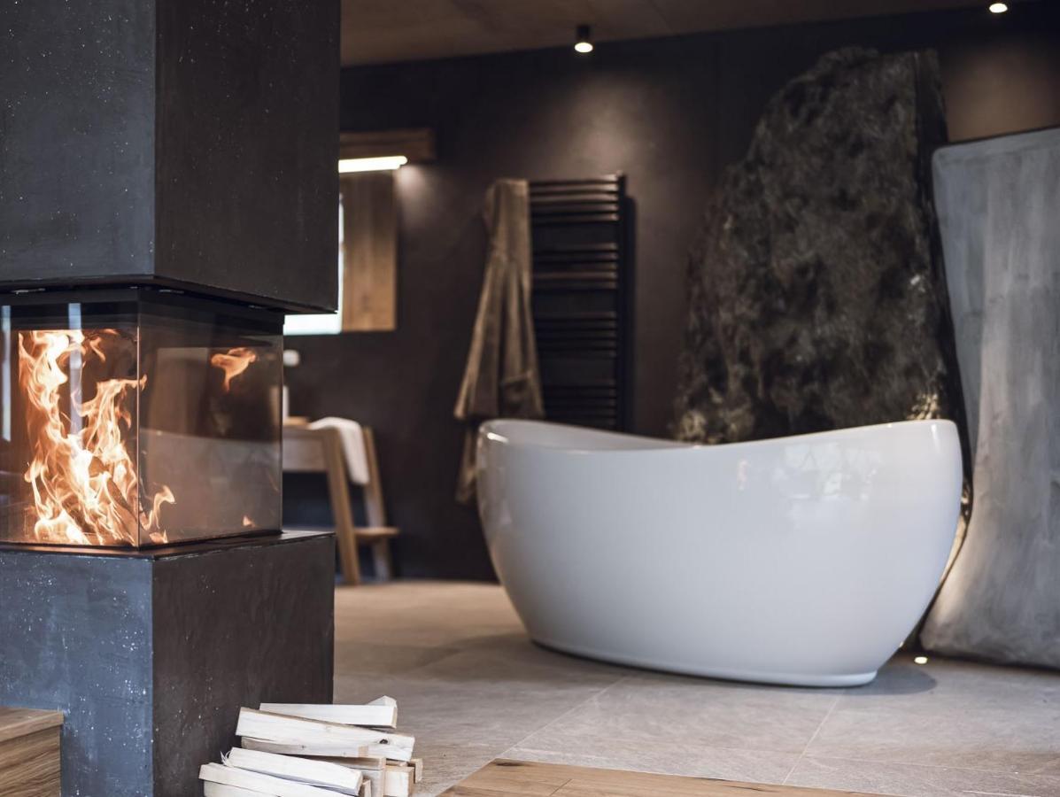 Amus Chalets Dolomites - Luxury Chalets South Tyrol Anterselva di Mezzo Buitenkant foto